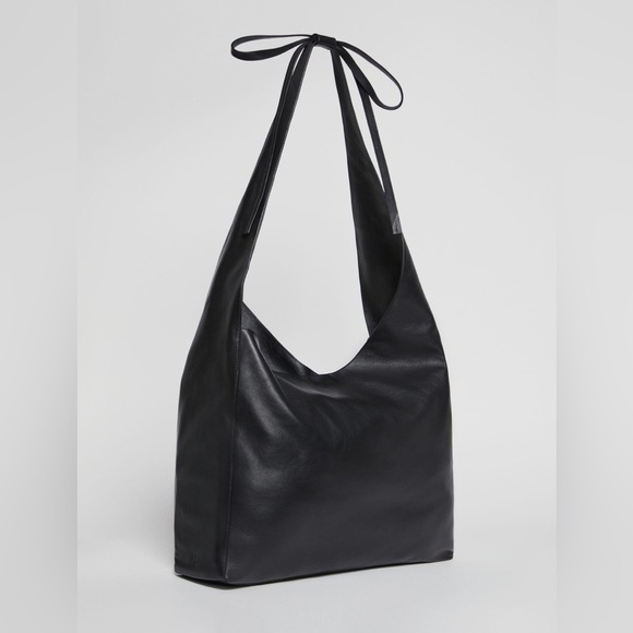 Reformation Oversized Vittoria Tote - Picture 1 of 5